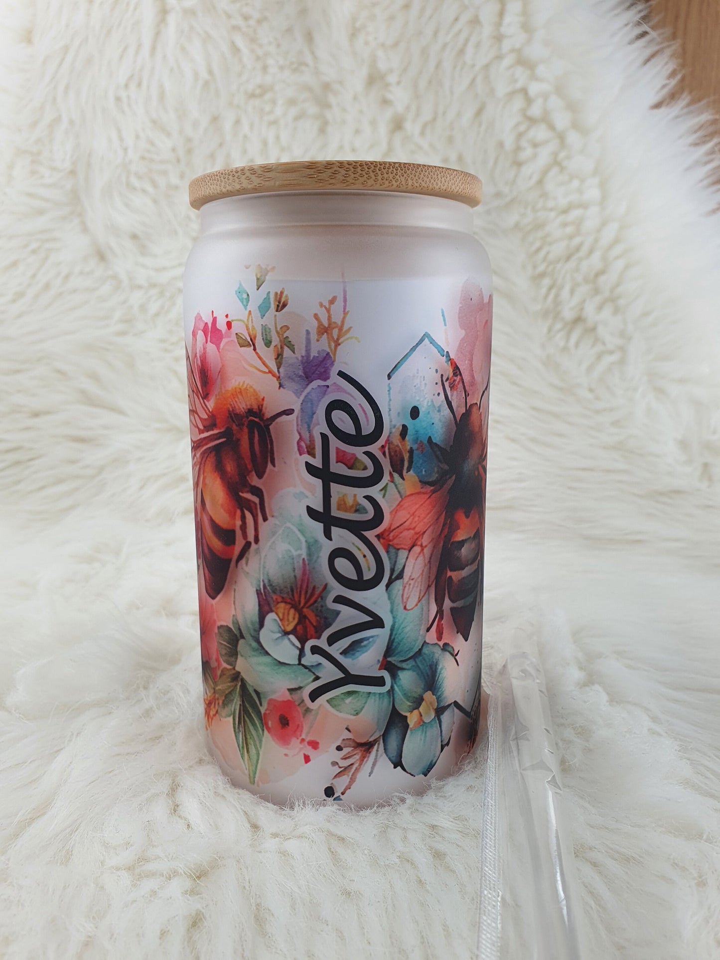 Personalised Glass Cup Floral Bee, Iced Coffee Glass Cup, Glass Beer Can Bambo Lid & Plastic Straw, Gift For Bee Lover, Gift For Her, Bride