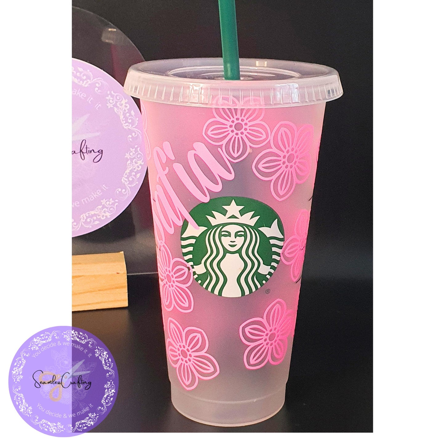 Personalised cold cup with straw, 24 oz flower tumbler names, Reusable iced coffee Venti cup, birthday gift for bridesmaid gift cold cup
